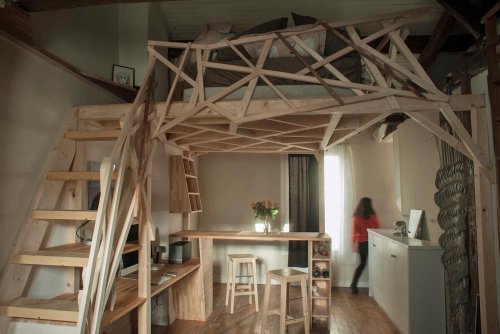 Parisian Micro-Apartment Optimized Through A Wooden Sculpture