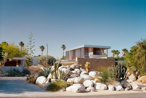 Iconic Palm Springs Kaufmann House Shines as an Important Architectural Masterpiece