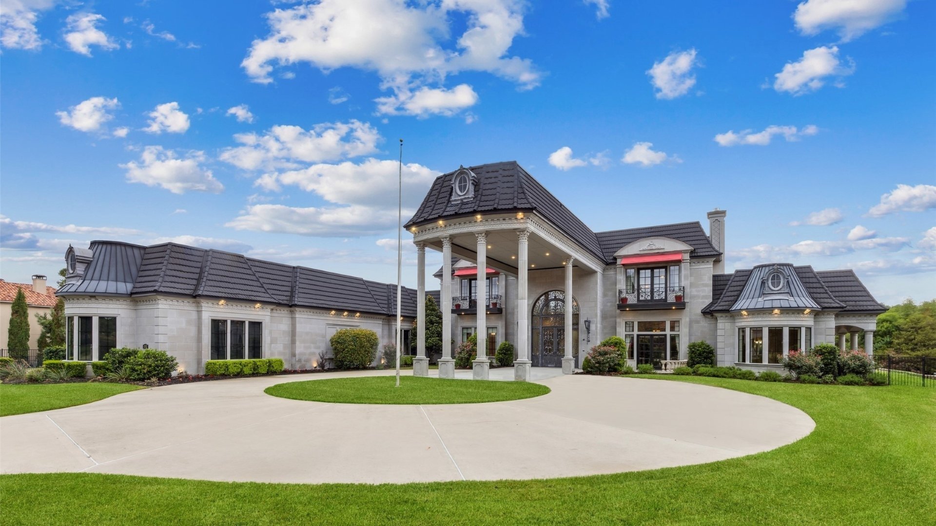 9. Tour This 12,153 Sq. Ft. Estate in Heath, TX