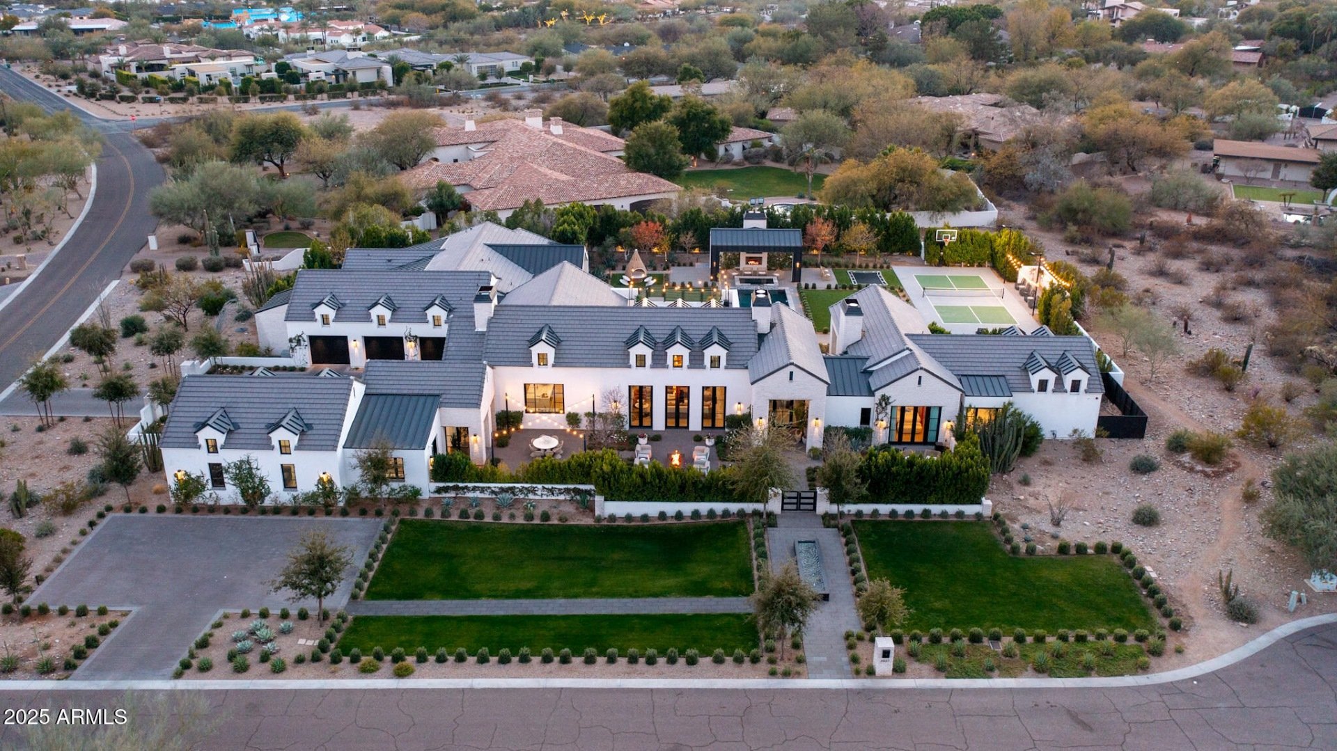4. Explore This 6,623 Sq. Ft. Luxury Home in Paradise Valley, AZ