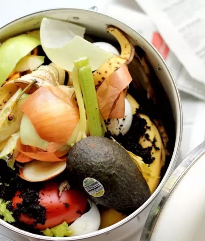 Don't Toss Out Your Food Quite Yet-Here's How to Make Compost