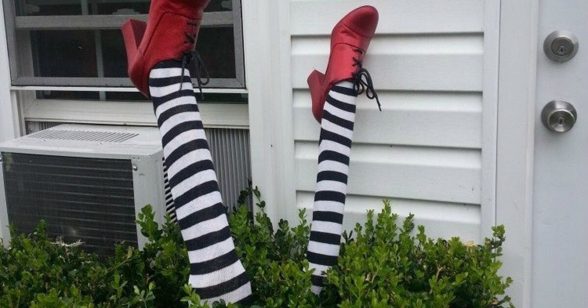 11 Easy and Cheap Halloween Decor Ideas