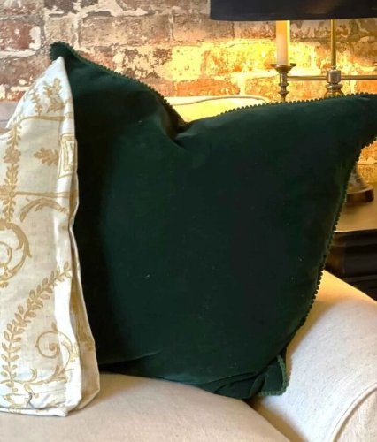 How to Make Beautiful Green Velvet Pillows With Trim-Perfect for Gift