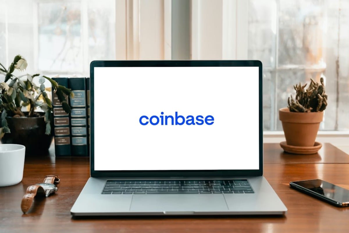 Coinbase Axes 700 Workers as Bay Area Braces for AI Shakeup