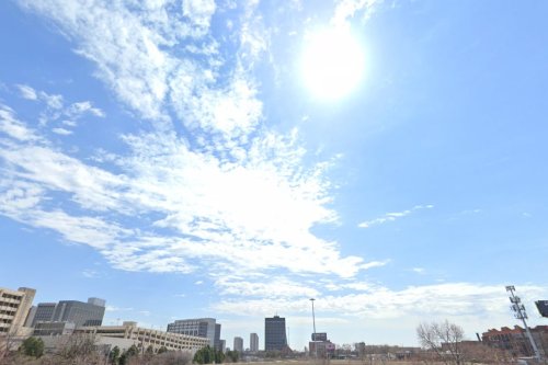 Detroit Embraces Spring Weather as Sunny Skies Give Way to Upcoming Rain