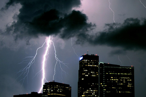 Denver on Alert for Potential Severe Thunderstorms and High Winds Today, Says National Weather Service