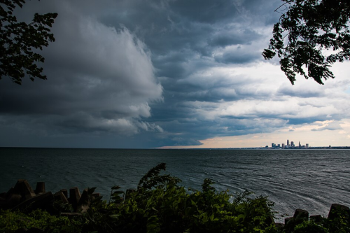 Ohio Braces for Severe Weather: Tornadoes, Hail, and Wind Gusts Threaten Region as Temperatures Soar