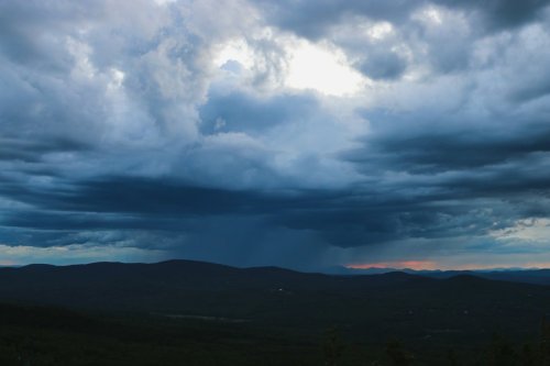 Portland Braces for Showers and Thunderstorms, National Weather Service Advises Caution