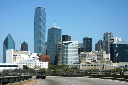 Dallas Faces Sweltering 101-Degree Heat with Storm Chances, Air Quality Alert Issued for DFW Area