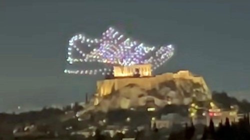 Tritt aufs Allerheiligste?: Adidas bringt Griechen mit Akropolis-Werbeaktion gegen sich auf - HORIZONT