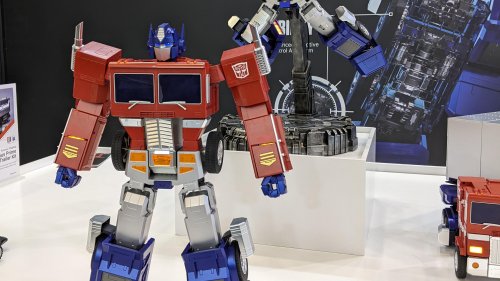 Digitale Transformation mit Optimus Prime: Wie der Roboter-Hersteller Robosen Spielzeug neu definieren will - HORIZONT
