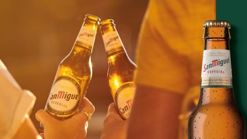 Spanische Biermarke: San Miguel tröstet gefrustete Urlauber mit Freibier