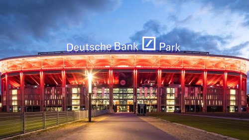 Eintracht Frankfurt : Wie Sherpa Design den Deutschen Bank Park inszeniert