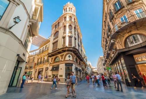 Sevilla entra a formar parte de los destinos de lujo elegidos de Virtuoso | Economía