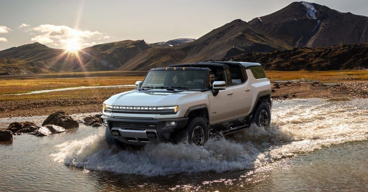 Hummer H2 Vs Hummer EV: Here's How The New Model Measures Up To The Old
