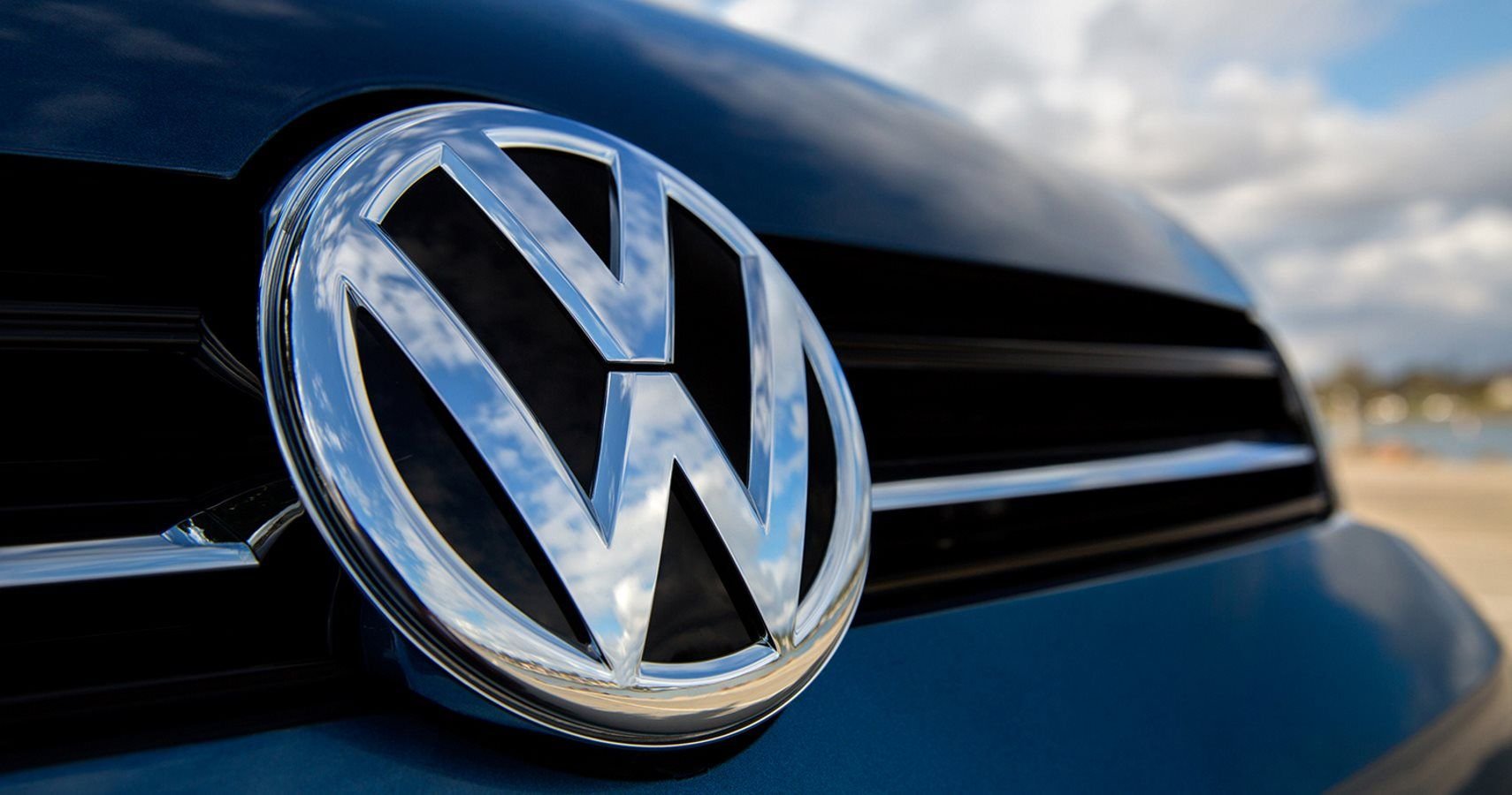 Volkswagen To Update Iconic Logo