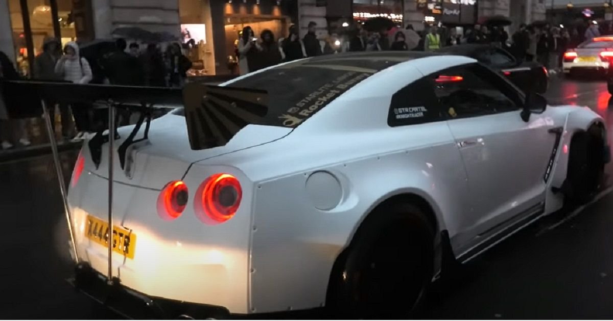 Here's Why This GTR Is The Most Ridiculously Stanced Whip Of All Time