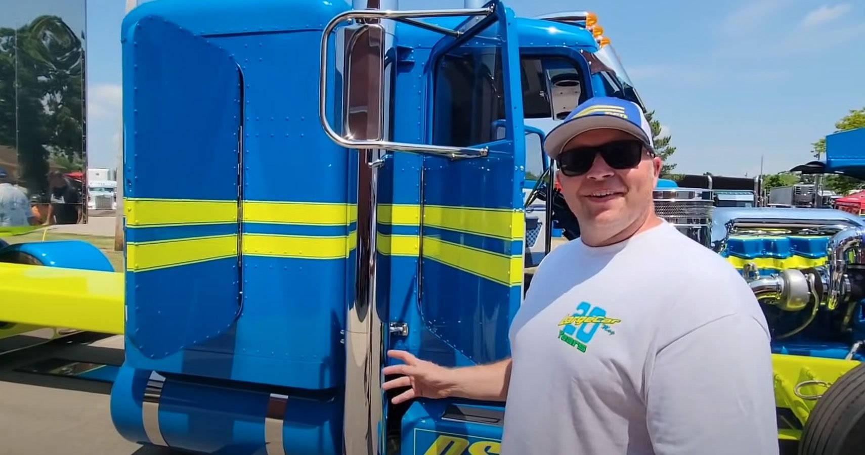 Trucker Went From Washing Semis To Owning 19 Custom Peterbilts