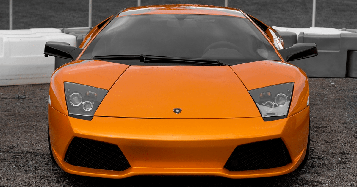 Here's How The Ultimate V12 Lambos Aventador And Murcielago Compare