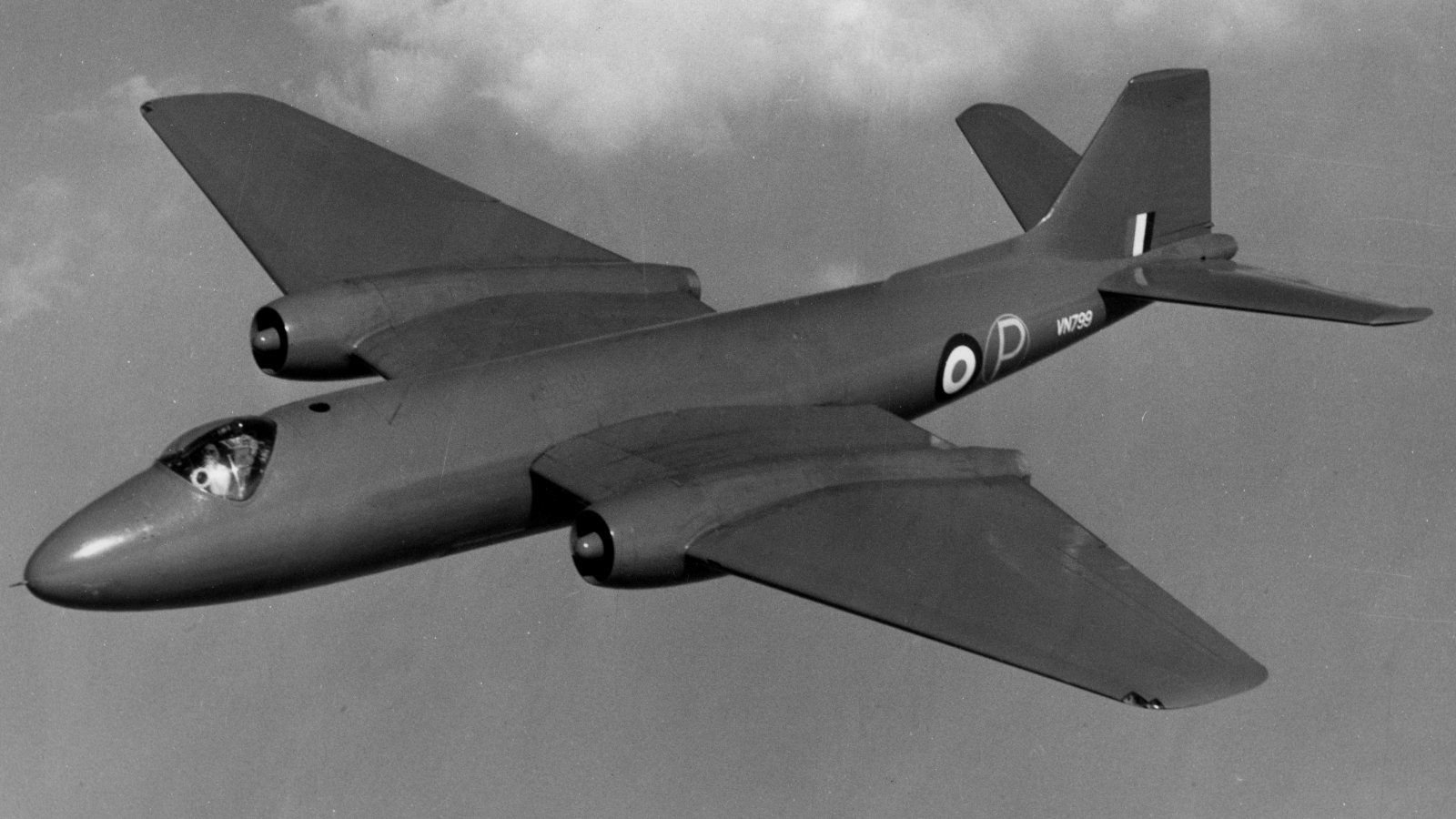 This British Jet Bomber Was So Good The Americans Wanted It Too