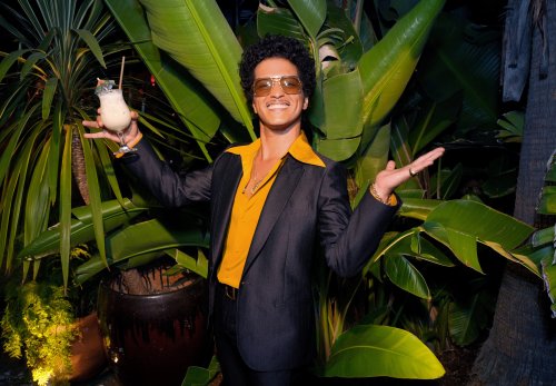 All About Bruno Mars's New Vegas Cocktail Bar The Pinky Ring