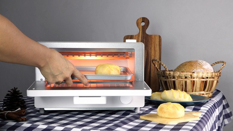 You Probably Didn't Know The Toaster Oven In Your Home Can Do This
