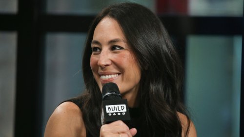 Joanna Gaines' Stunning Mantel Design Idea Will Give You Major Renovation Inspo