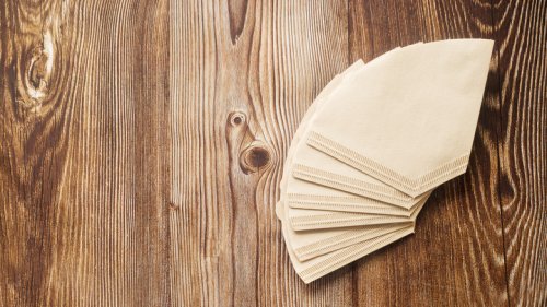 The Clever Way To Use Coffee Filters In Place Of Dryer Sheets