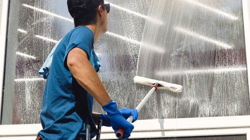 The Best Way To Clean High, Hard-To-Reach Windows