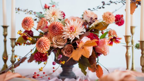 3 Unexpected Colors To Use In Your Thanksgiving Decor