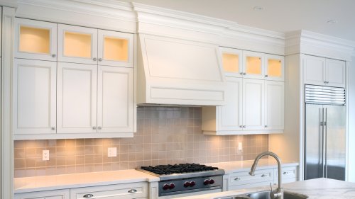 Colors To Avoid Painting Your Kitchen If You Have White Cabinets