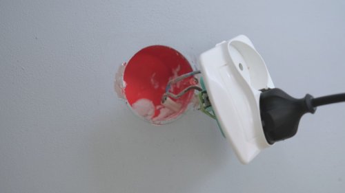 The Easiest Way To Fix Your Loose Electrical Outlet