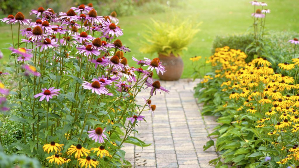 Ultimate Garden Tips - cover