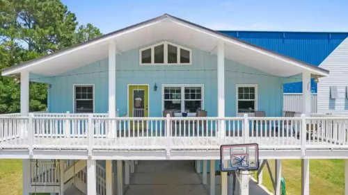 Step Inside A North Carolina Beach House On Sale For A Bargain Price