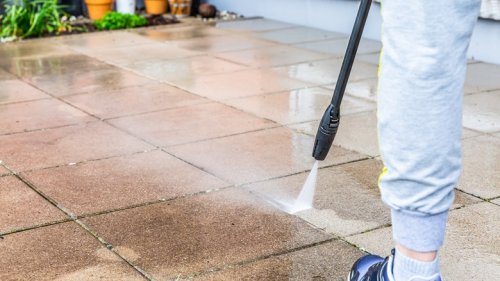 The Downsides Of Using A Pressure Washer To Clean Your Patio