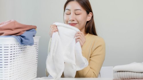 Throw Epsom Salt In Your Washer For Beautiful Smelling Clothes