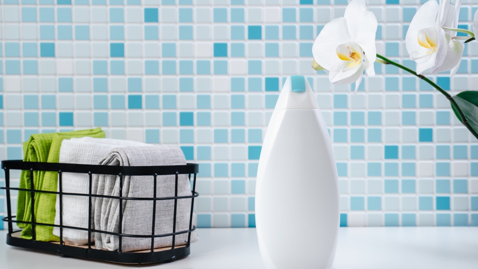 5 Shower Storage Ideas That Keep Your Favorite Products Within Reach