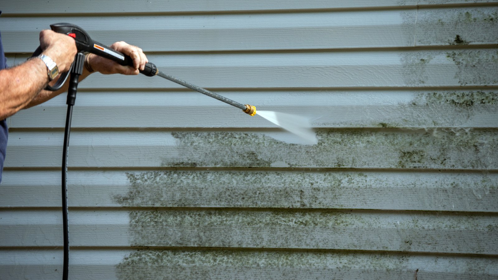 20 Incredibly Satisfying Pressure Washing Before And After Photos