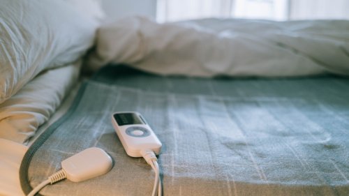 Crucial Mistakes To Avoid When Washing Your Heated Blanket