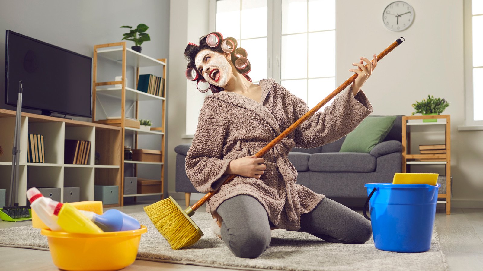 Cleaning Mistakes That May Increase Your Chances Of Catching COVID-19 - House Digest
