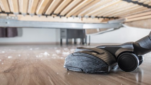4 Tips For Preventing Dust Buildup Under The Bed