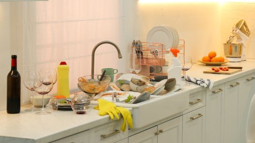 5 Tips For Easy Home Cleanup After Big Holiday Meals