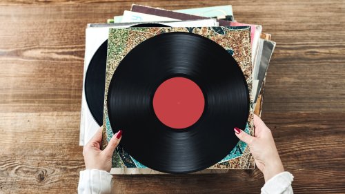 How To Use Vinyl Albums As Art So You Can Spotlight Your Favorite Record Covers