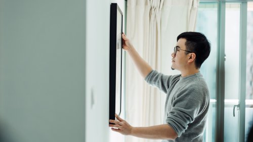 Avoid These Inauthentic Wall Pieces That Are Aging Your Space
