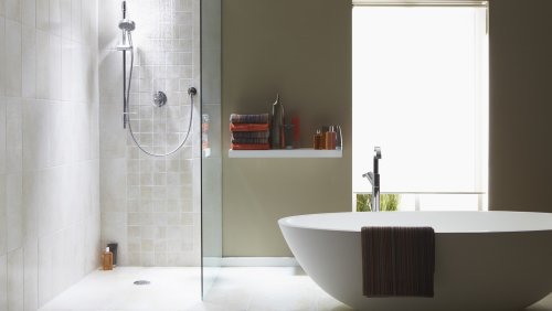 How Walk-In Showers Are Getting A Deluxe Upgrade