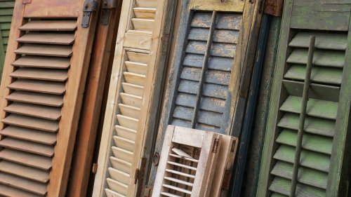 Don't Toss An Old Wooden Shutter— Transform It Into An Entryway Table Instead
