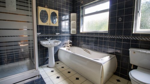 Our Real Estate Expert Recommends These Bathroom Upgrades If You're Worried About Resale Value