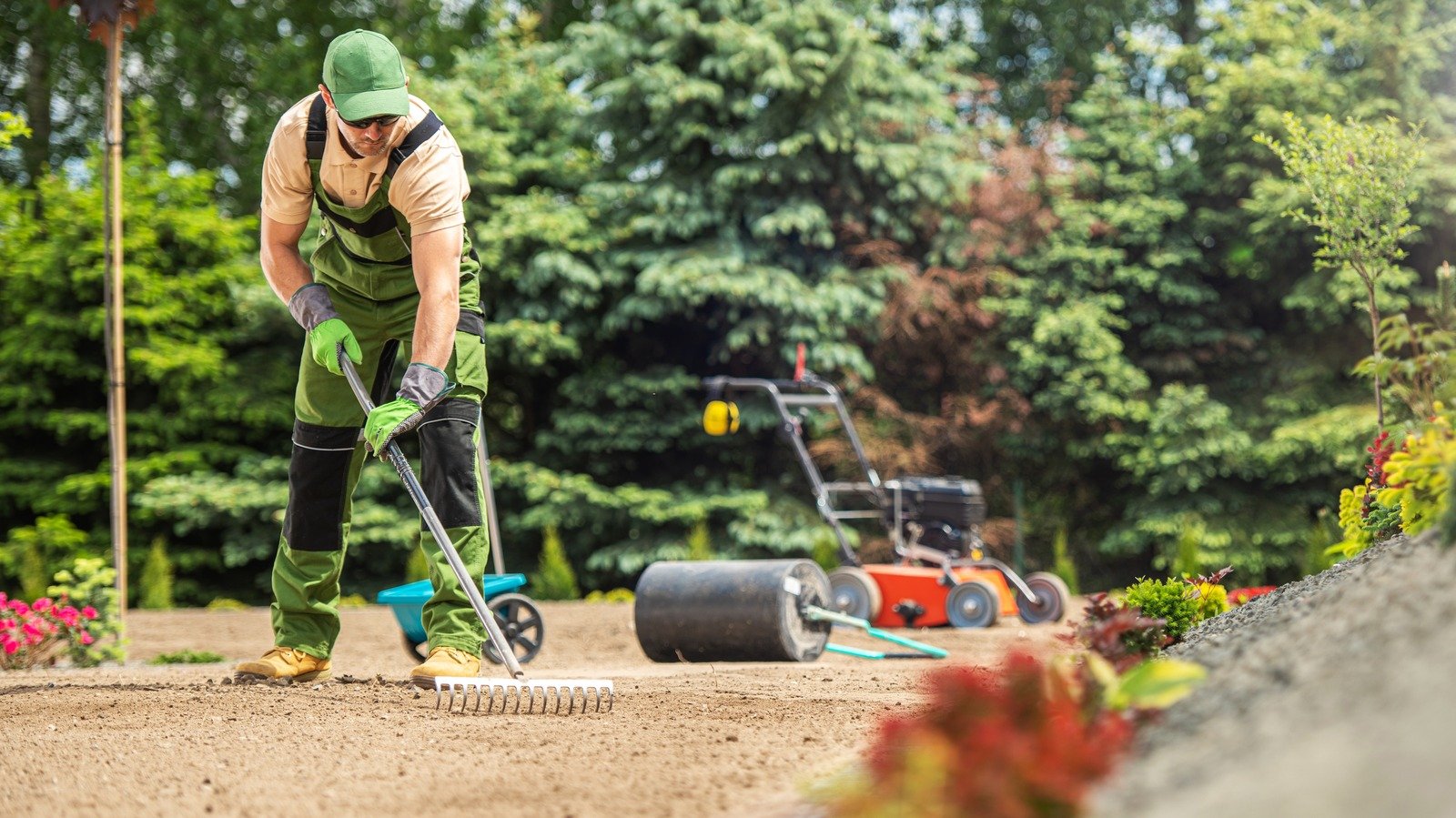 What Is Lasagna Gardening And How To Use It To Create A New Planting Bed