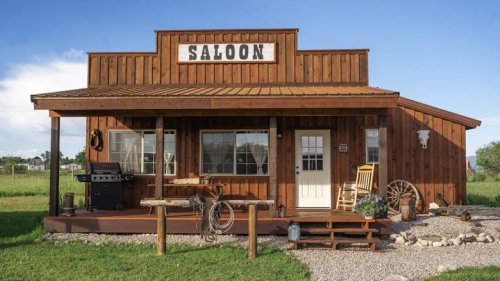 You Can Stay In An Idaho Airbnb That Looks Like An Old-School Saloon