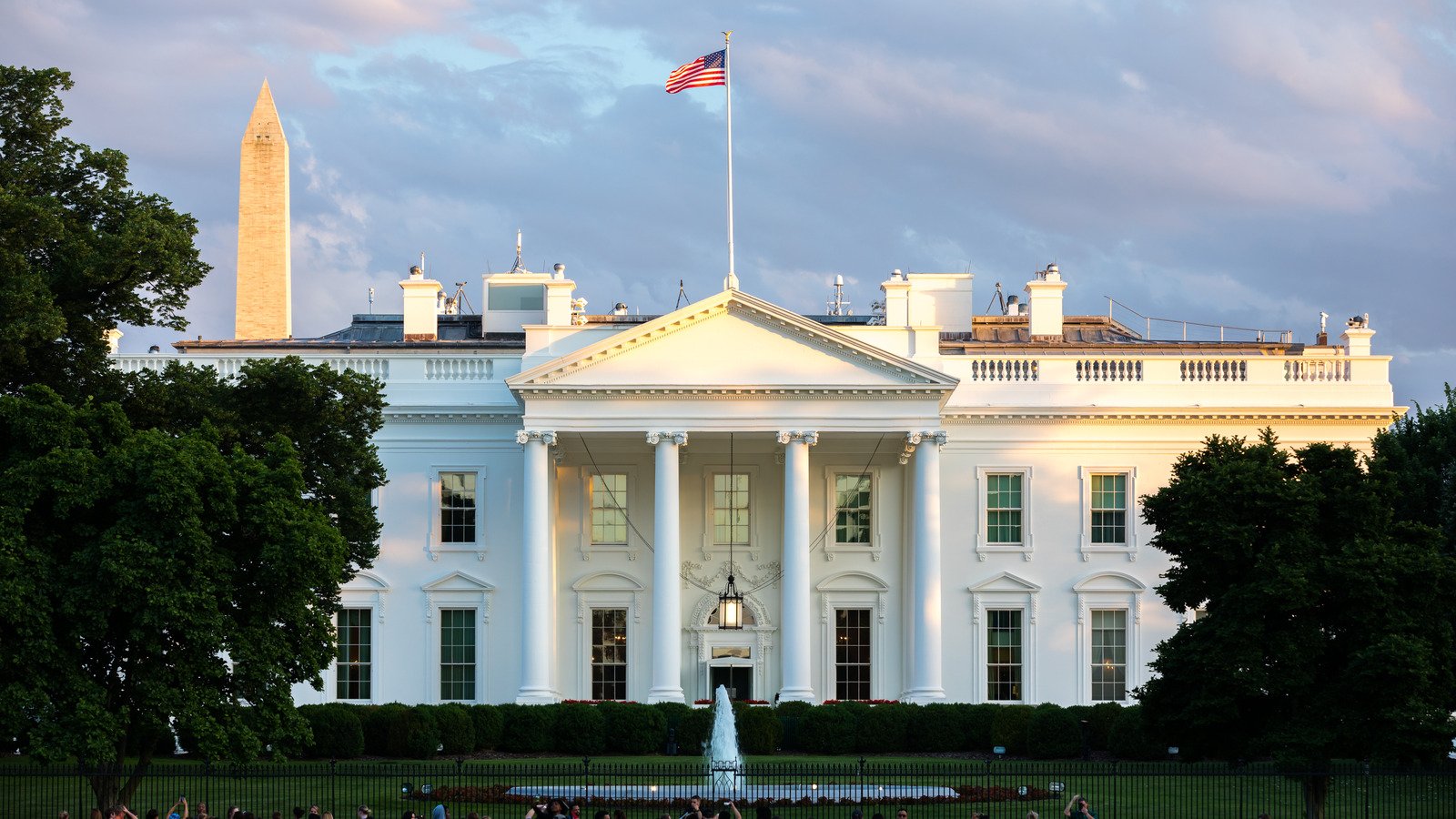 The Real Meaning Behind These Famous Rooms Of The White House - House Digest